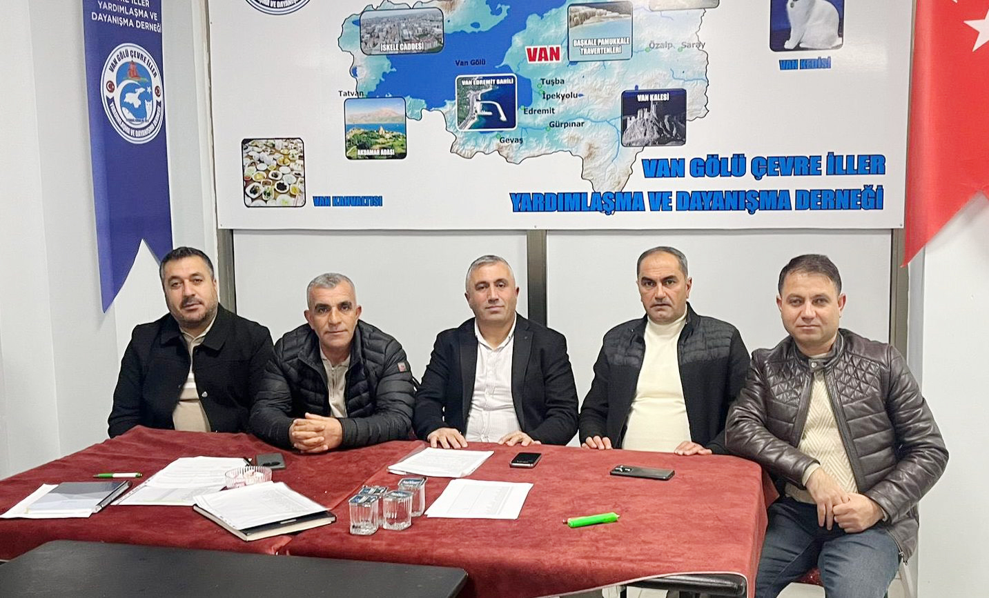 Naim Atsız güven tazeledi