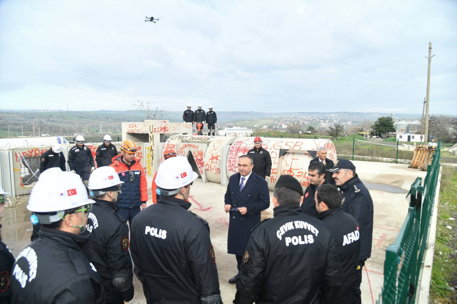 AFAD’dan Çevik Kuvvete Enkaz Altı Kurtarma Eğitimi