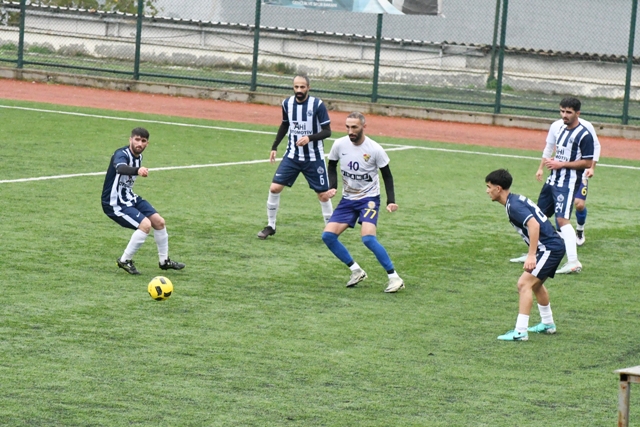 Marmara Gücüspor, liderliğini sürdürdü