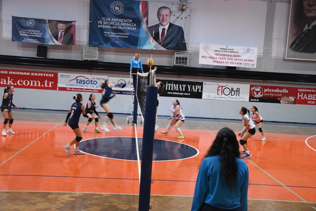 Spora Kadın Eli