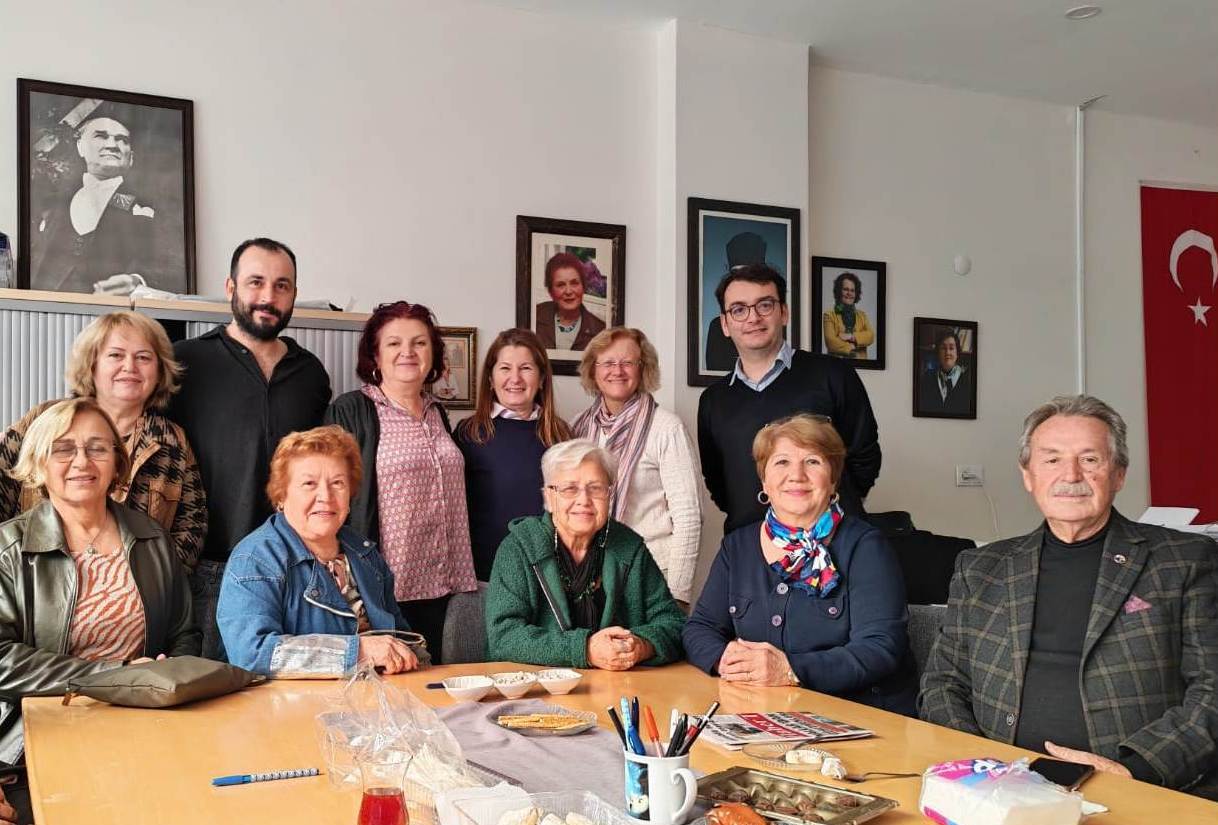 Yeni binayı gezdiler