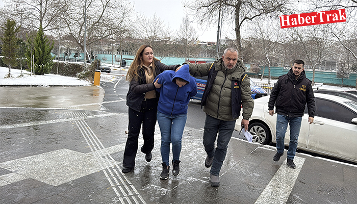 TEKİRDAĞ’DA TEYZESİNİ ÖLDÜRDÜĞÜ, ARDINDAN EVİ YAKTIĞI İDDİA EDİLEN ZANLI İLE EŞİ ADLİYEDE