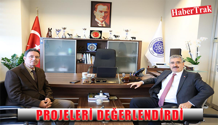 PROJELERİ DEĞERLENDİRDİ