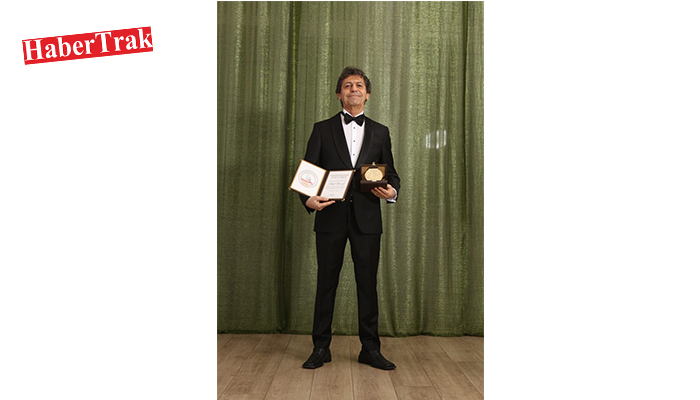 DÜNYACA ÜNLÜ YAZAR AKİF MANAF 2025 YILI INTERNATIONAL PEACE PRIZE ÖDÜLÜ’NÜ ALDI