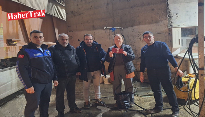 ÇÖPE ATILAN CÜZDAN BULUNDU
