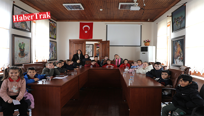 Miniklerin sorularıyla keyifli bir buluşma