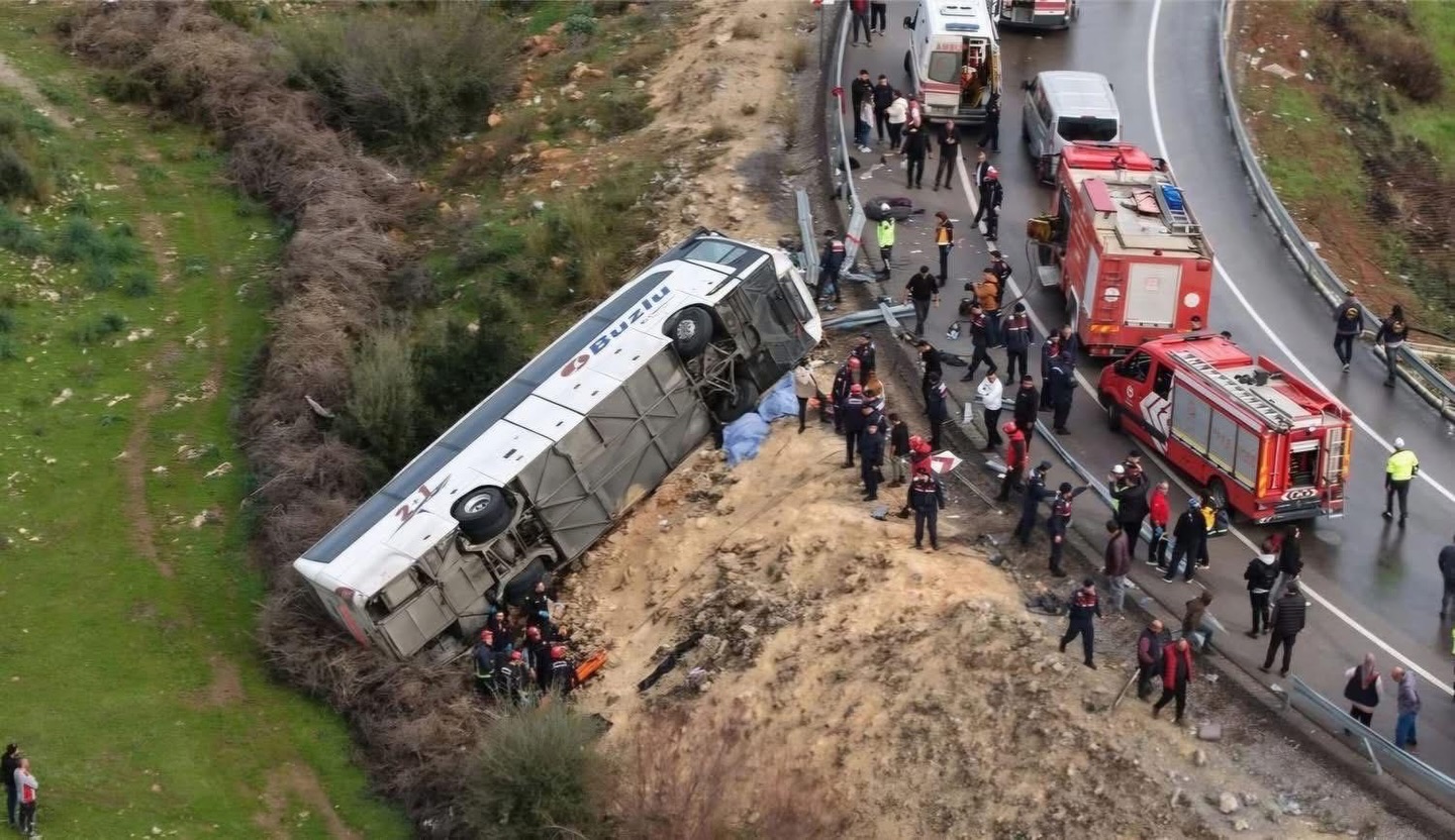 Tekirdağ’dan yola çıkan yolcu otobüsü şarampole yuvarlandı