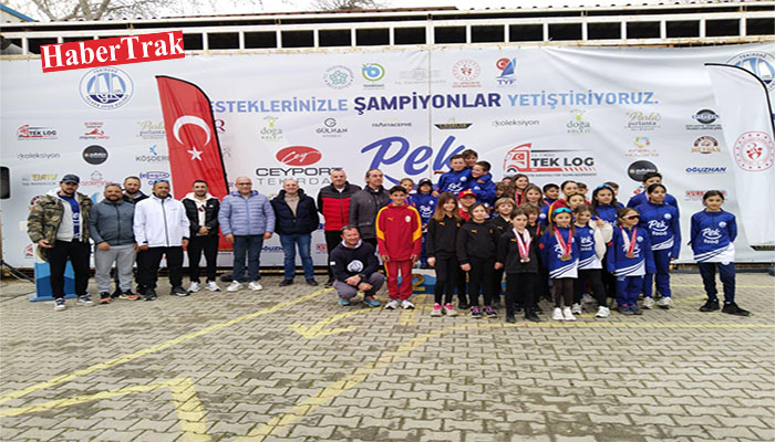 YELKENCİLER ÖDÜLLERİNİ ALDI