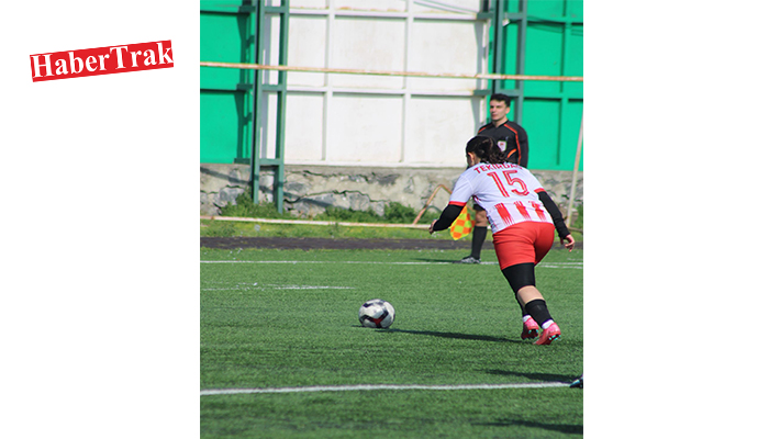 Tekirdağlı kızlar farklı kazandı: 6-1