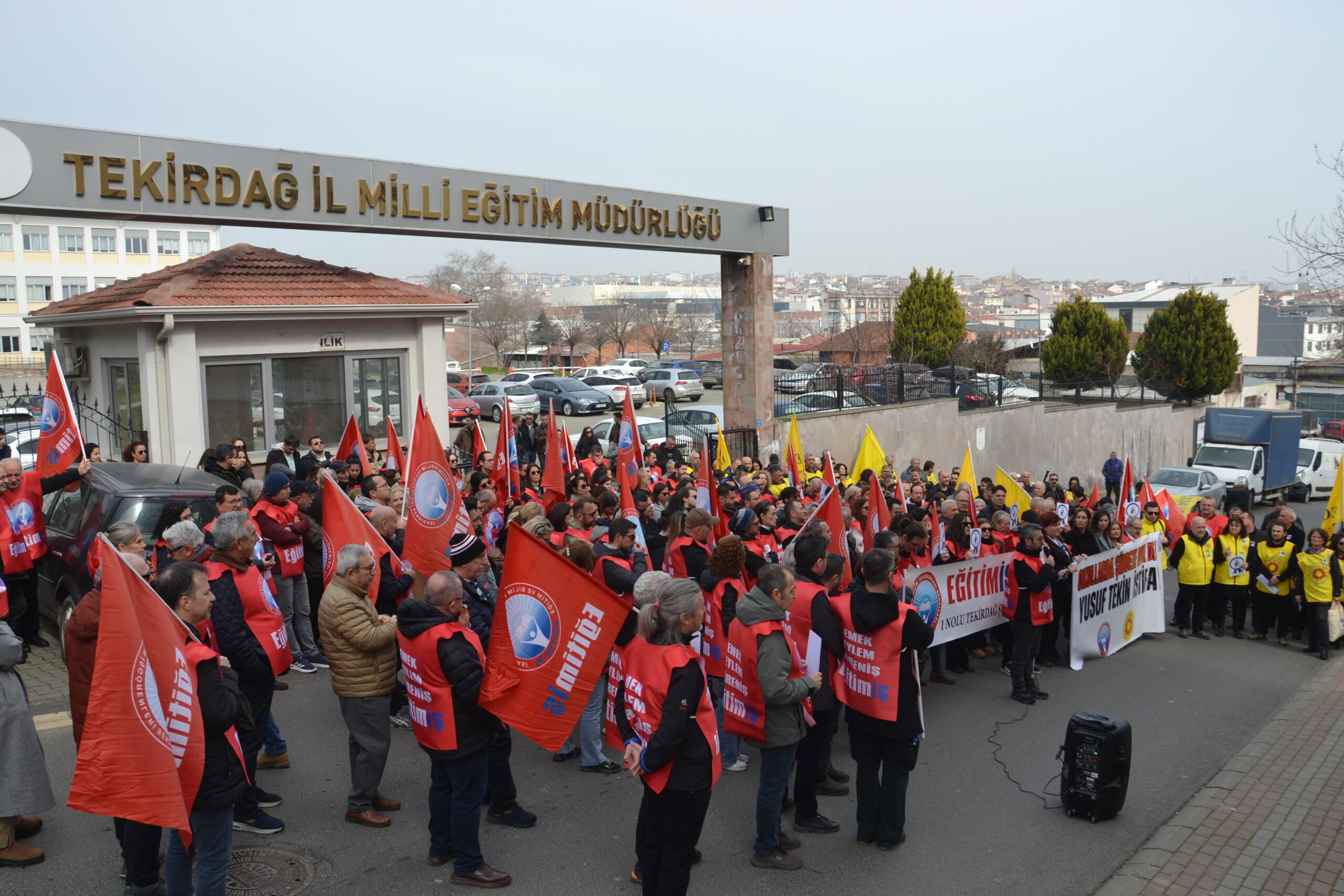 DAHA KAÇ ÖĞRETMEN ÖLDÜRÜLMELİ?