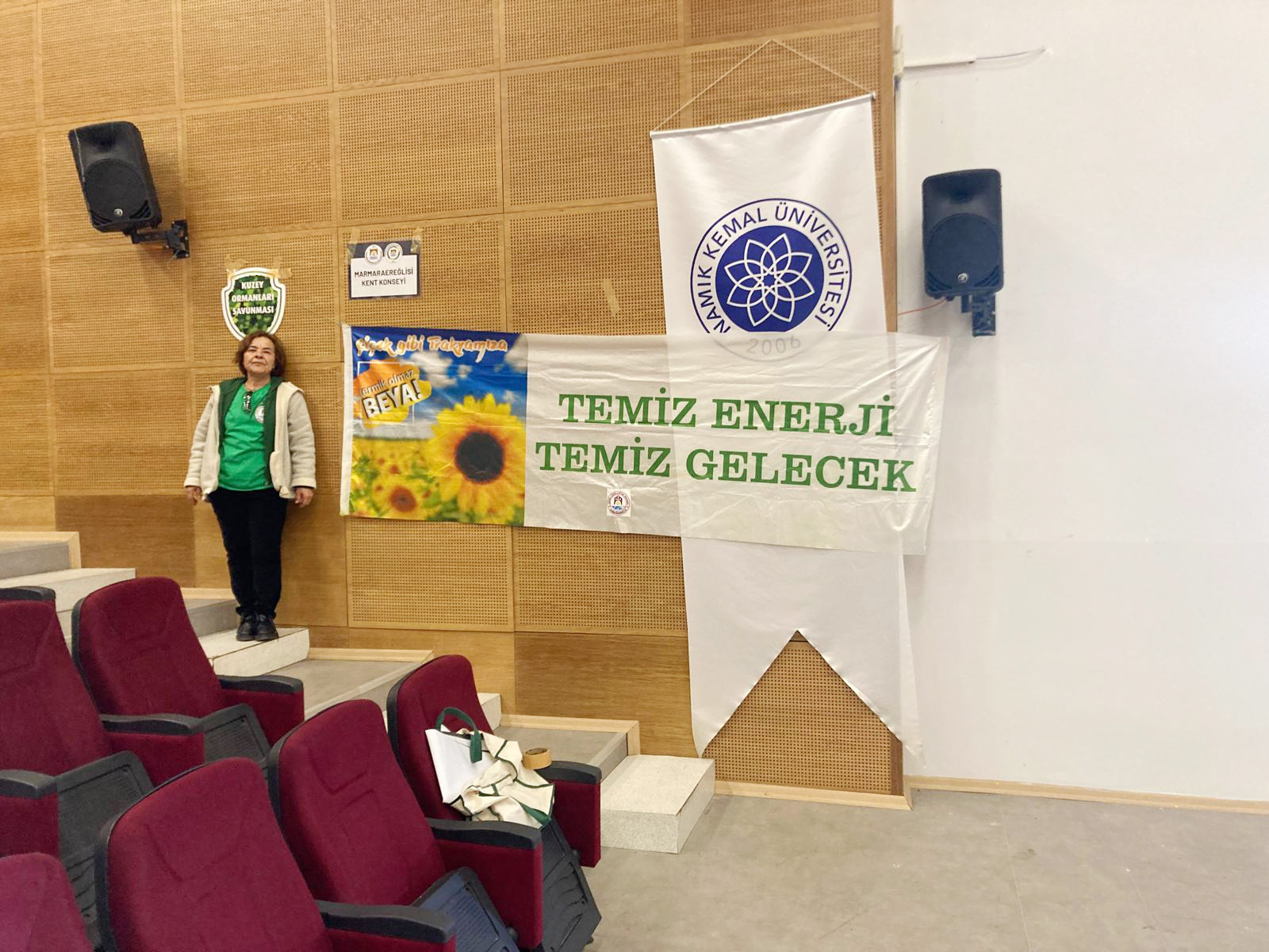 Firma Yetkilileri Salonu Terk Etti