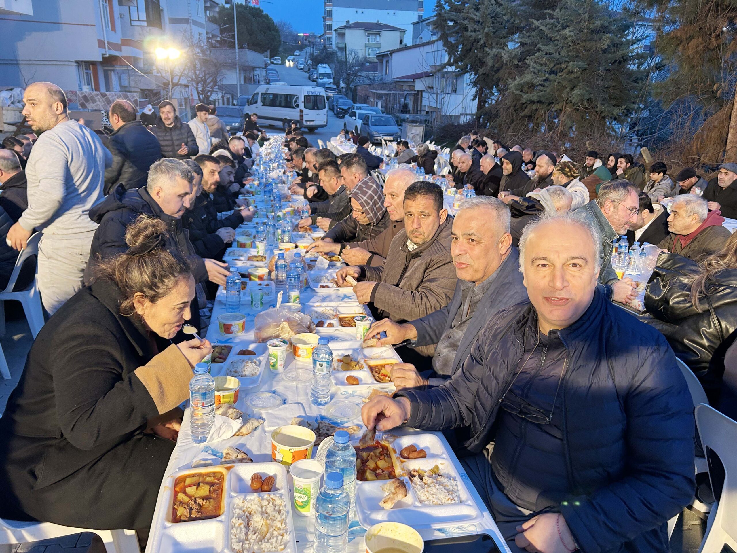 Bitlislilerden geleneksel iftar
