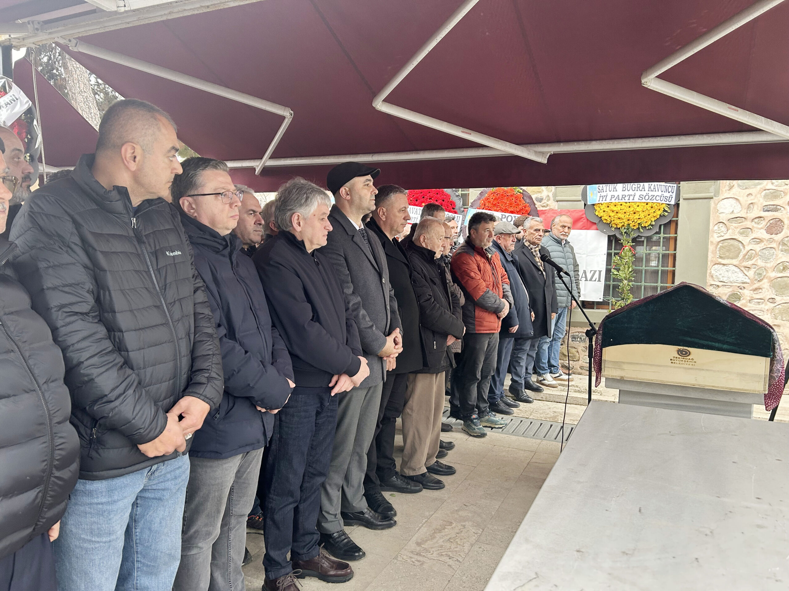 Nazmiye Alkaya vefat etti