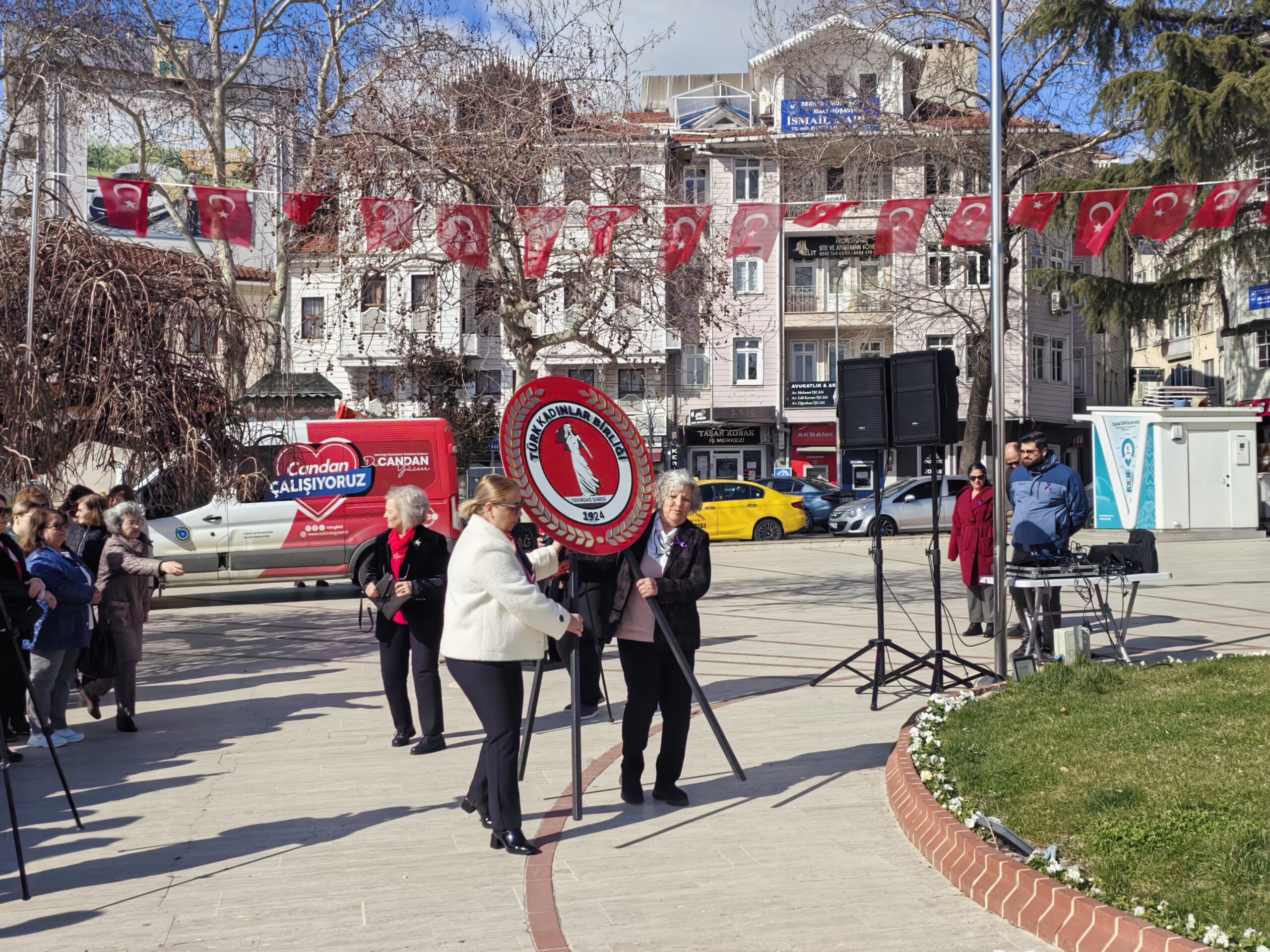 ‘Eşitsizlikler hayatın her alanında karşımızda’