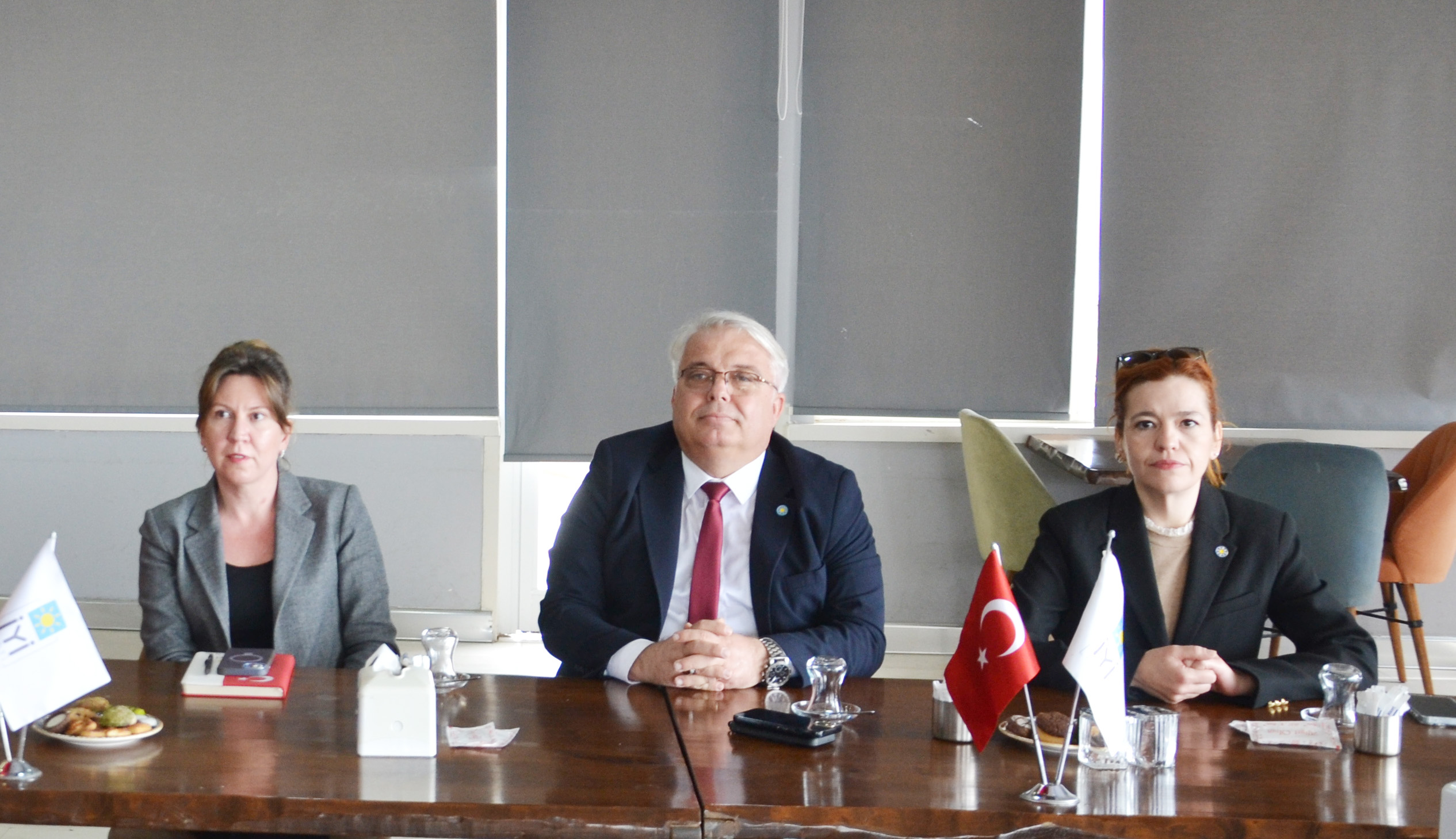 ‘Çözüm için somut adımlar atılmalı’