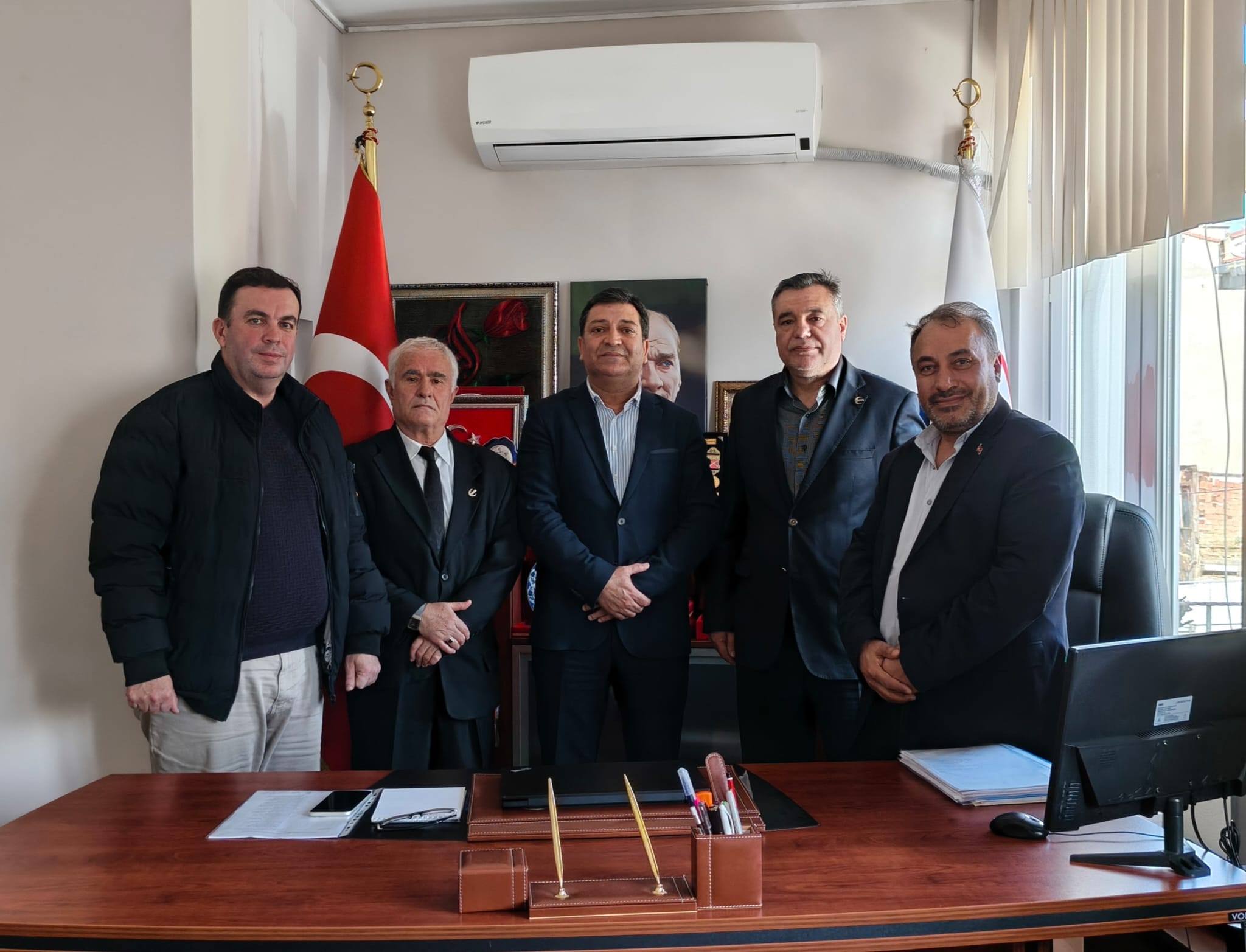 Yeniden Refah’tan Kızılay’a destek