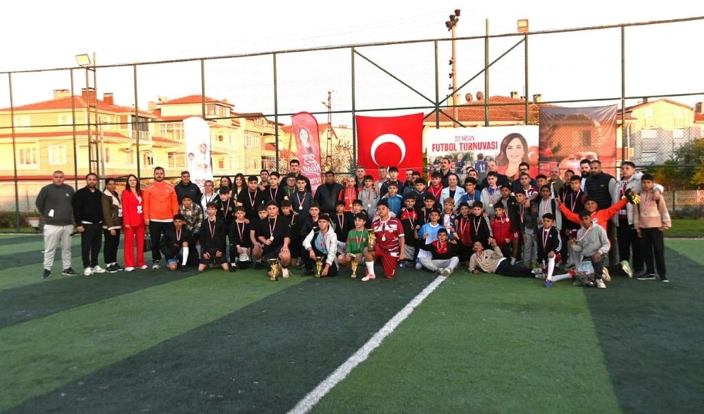 10 takım kıyasıya mücadele etti