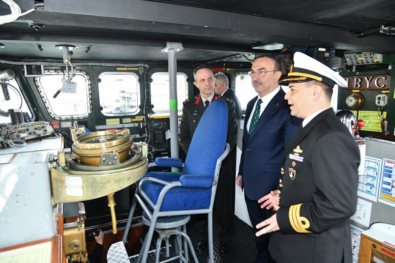 TCG ENEZ Gemisi ziyarete açıldı