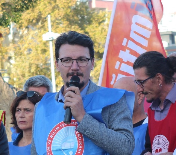 ‘Atatürk’ün izinde gençlerimizin yanındayız’