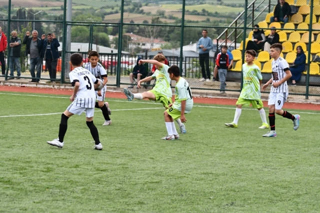 U-12 Minikler Şenliği Ligi coşkuyla başladı