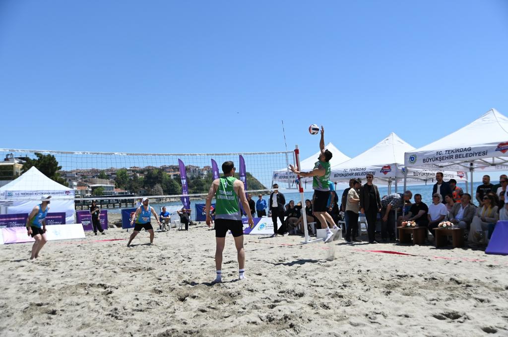 Plaj Voleybolu Turnuvası Beğeni Topladı