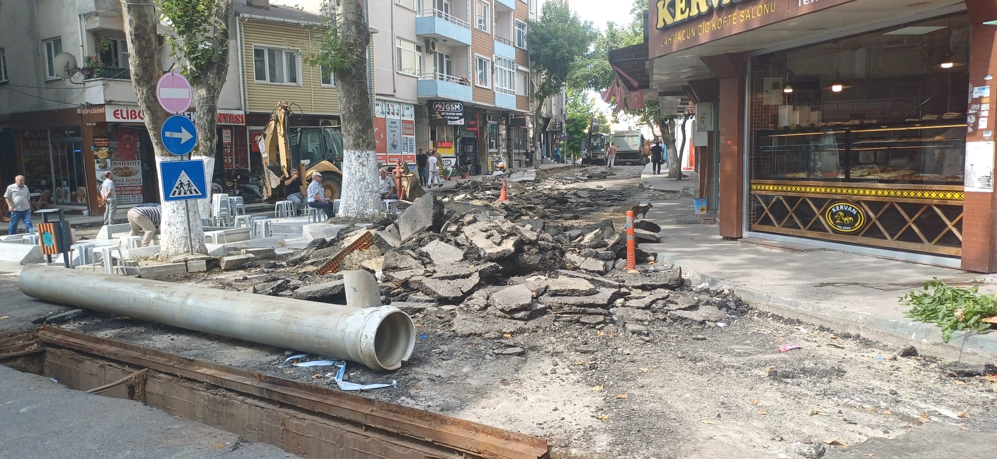 Çiftlikönü Caddesi yenileniyor