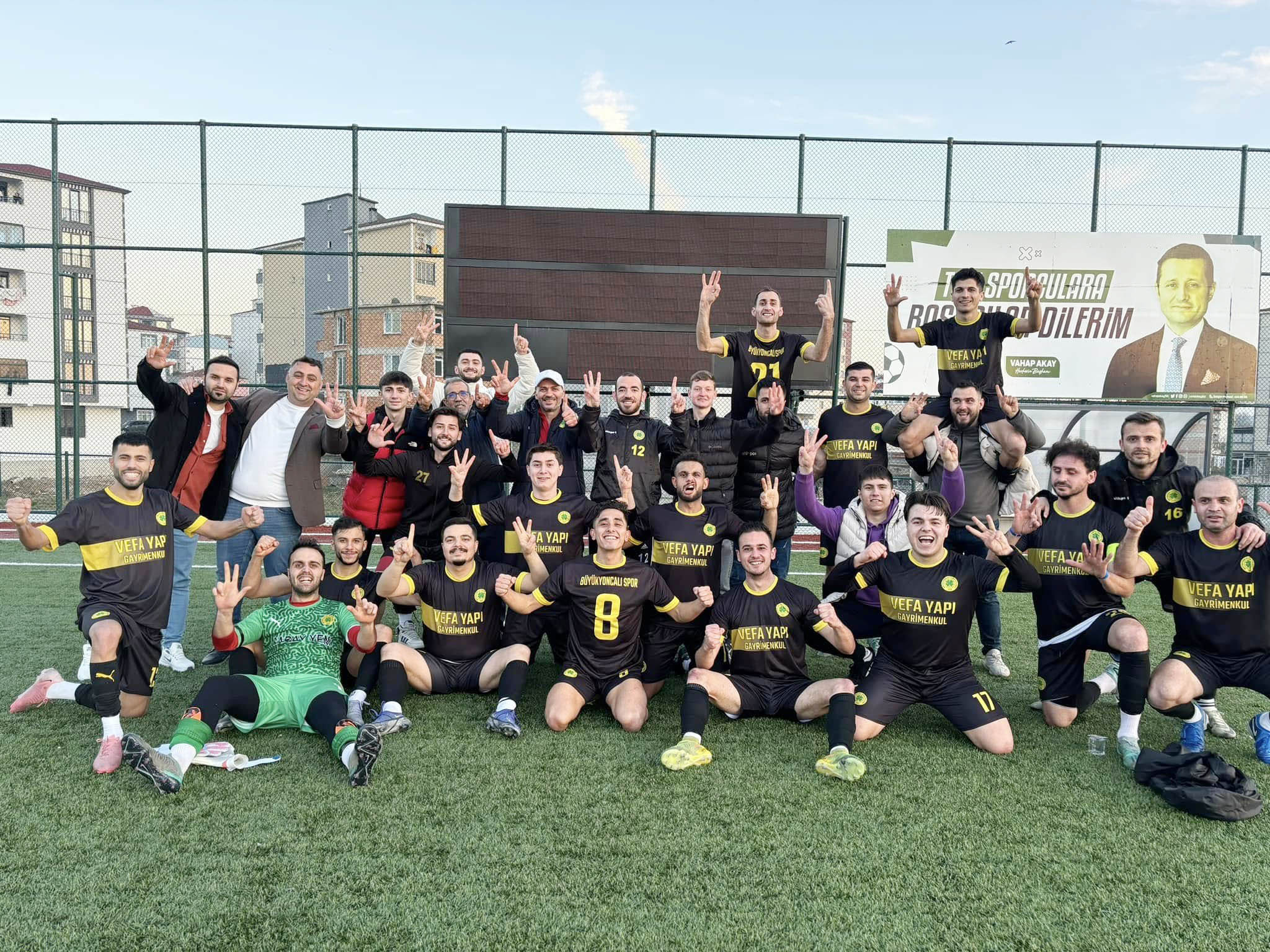 Büyükyoncalıspor kapandı