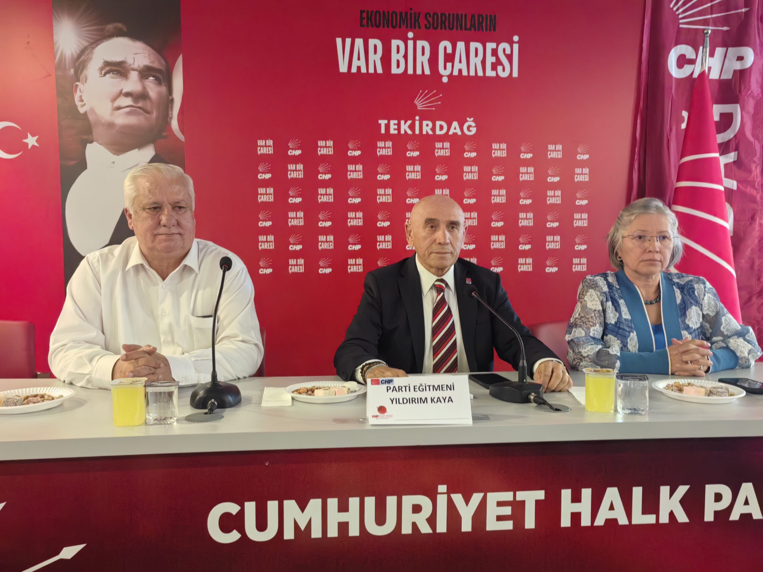 ‘Çiftçi tarladan uzaklaşıyor’