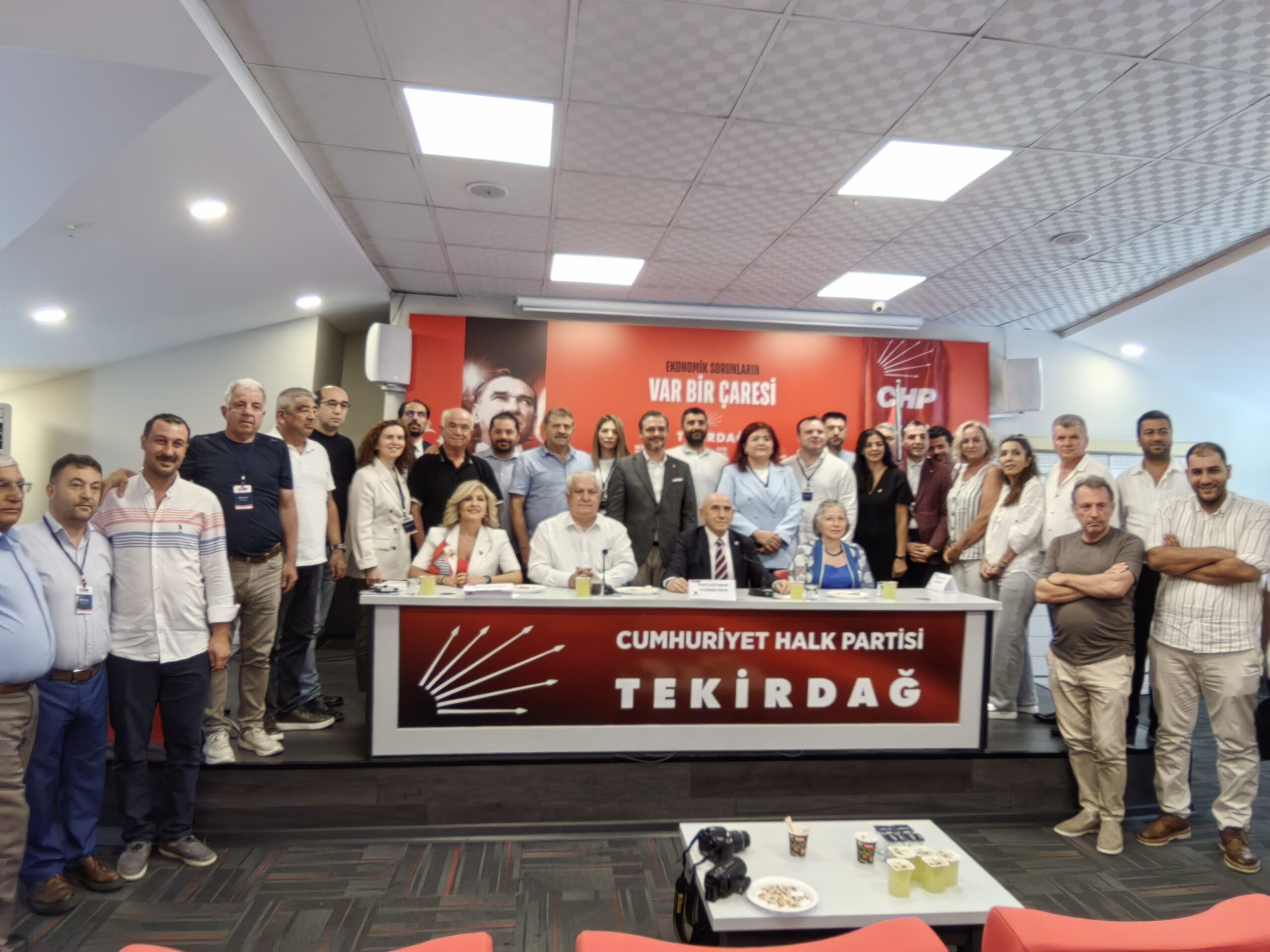 ‘ÖĞRENCİLERİN YURT SORUNU ÇÖZÜLMELİ’