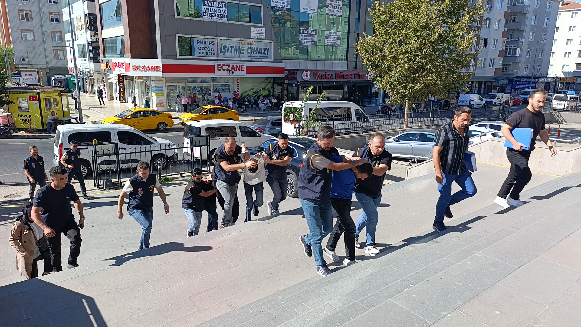 Çerkezköy’de bir eve silahla ateş açıldı