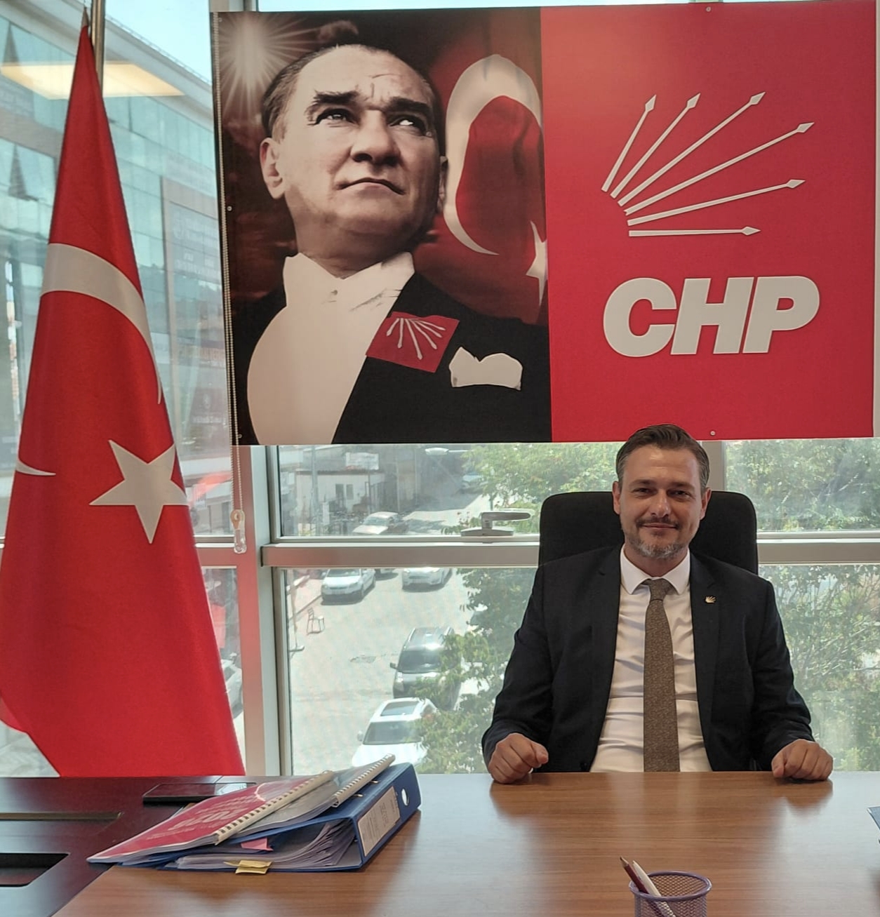 “Kongrelere  Belediye Gölgesi Düşmemeli”
