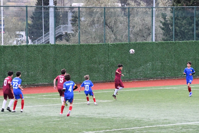 Gençler gol oldu yağdı