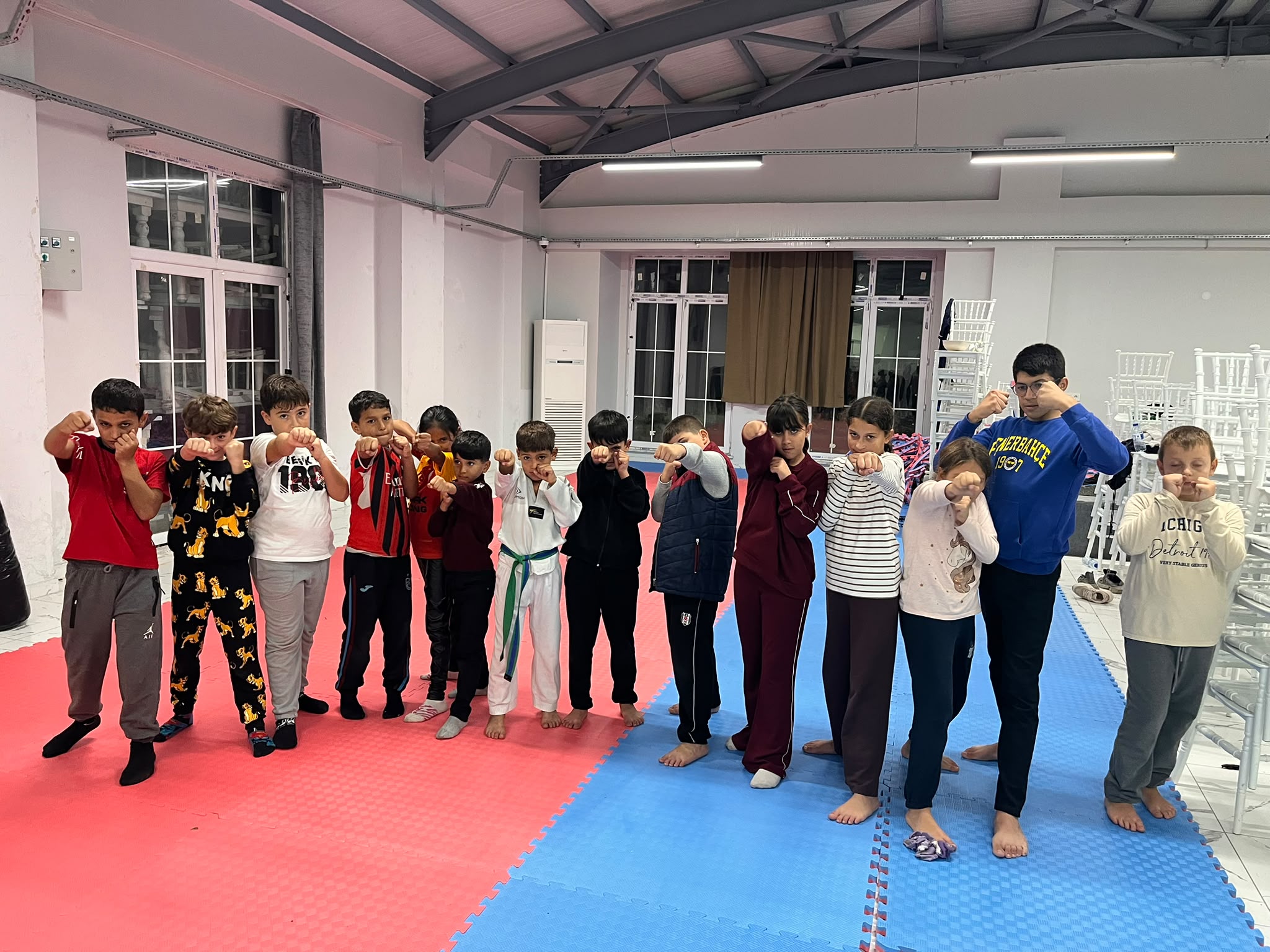 Barbarosspor, Kick Boks Branşını Faaliyete Geçirdi