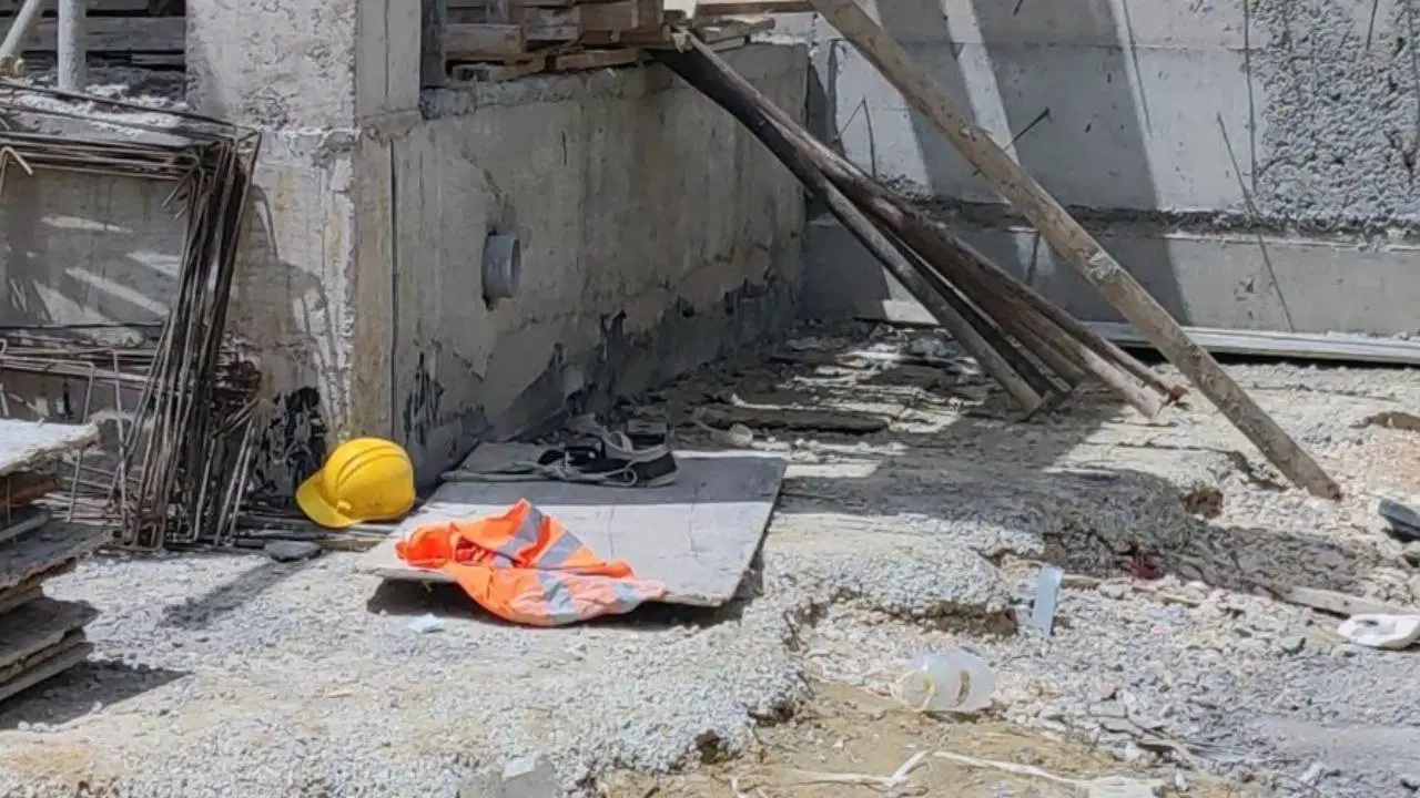 yüksekten düşen işçi hayatını kaybetti